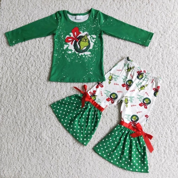 Other - Boutique Christmas 🎄 Grinch cute bow pants long sleeve top set